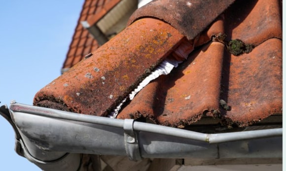 A rogue trader from Pembroke has been ordered to pay more than £6,000