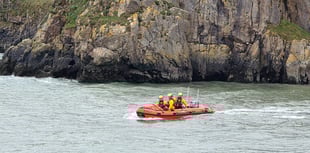 Tenby RNLI respond to person and dog cut-off from incoming tide