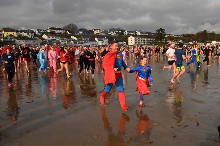 Saundersfoot swim 2026