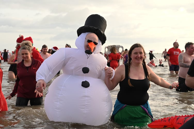 saundersfoot swim front