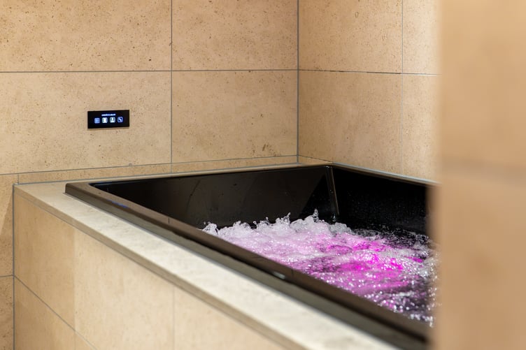 Awen Spa facilities include a sauna, steam room, whirlpool bath and heated relaxation lounges.