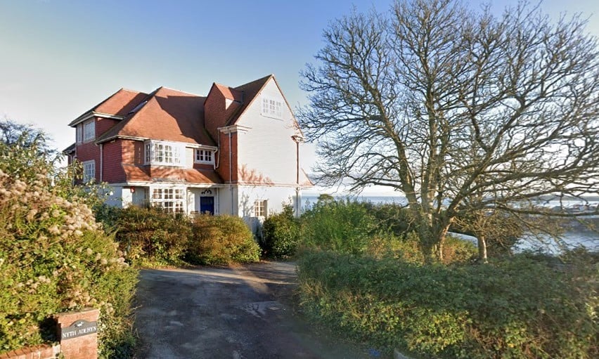 Clifftop house to get new gym and study