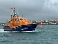 RNLI crew aids Neyland casualty