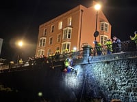 Tenby exercise simulates cliff rescue