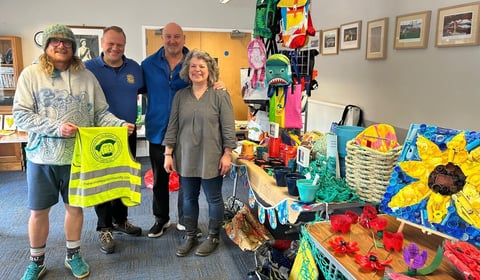 Art exhibition highlights beach pollution