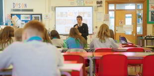Welsh teachers encouraged to apply for Cynllun Pontio Programme