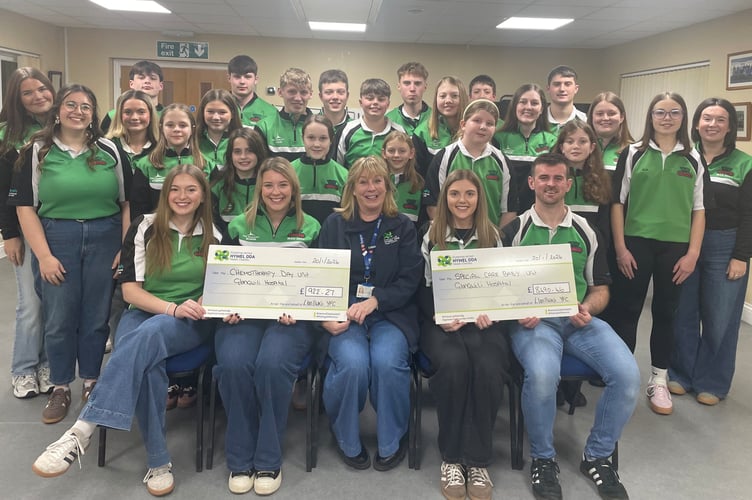 Members of the Llanllwni YFC at the Church Room, Maesycrugiau, Llanllwni