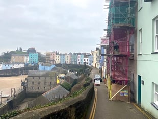 Solutions sought for Tenby's Crackwell Street closure