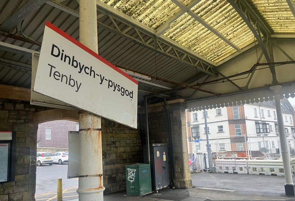 Buses replace trains for a week as Tenby Station upgrades begin