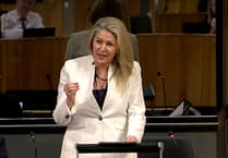 Reform MS challenges First Minister on energy policy