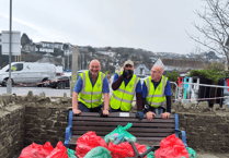 Saundersfoot unites to tackle village litter