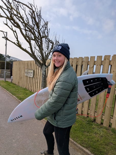 Josie Hawke, a 15-year-old surfer from Pembrokeshire, continues her promising career with support from BCRS Business Loans as she prepares for a new competitive season.