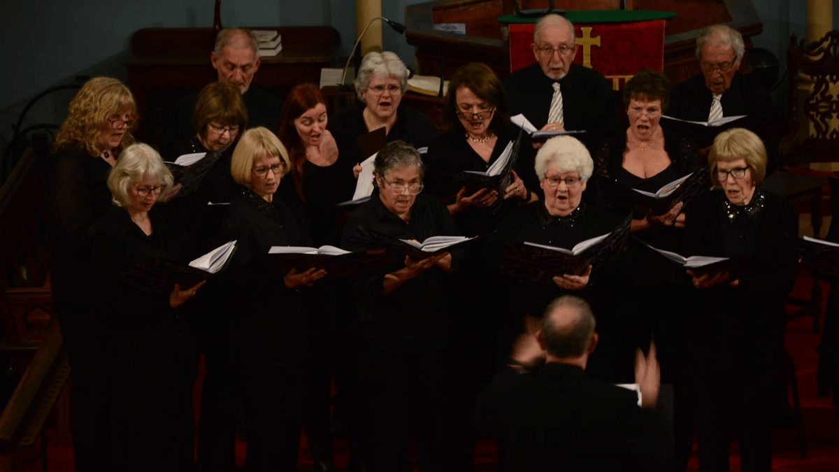 Keynotes Choir Quaynotes Choir raises funds for Tenby Arts Club | tenby-today.co.uk