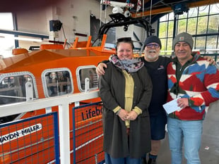 Couple rescued by Tenby RNLI donates in gratitude
