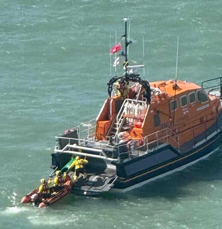 St Davids RNLI Easter Monday Launch to Drifting Kayak