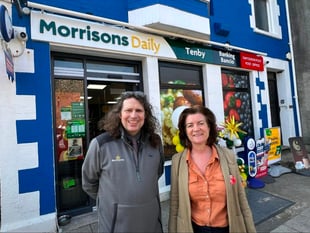 Wales' First Minister meets independent retailers