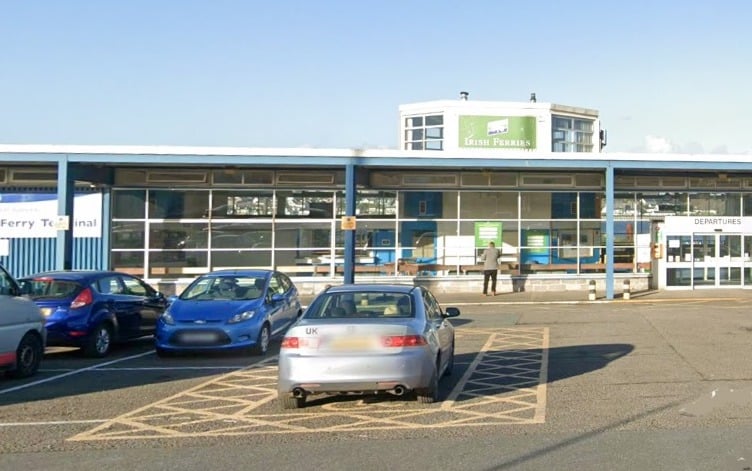 Plans for a gymnasium and café occupying the majority of Pembroke Dock’s ferry terminal building have been submitted.