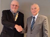Aviation expert talks to Narberth Probus 