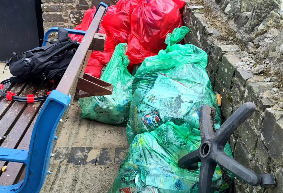 Littering surge in Saundersfoot slammed