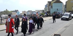 Tenby honours former Mayor Trevor Hallett with grand procession