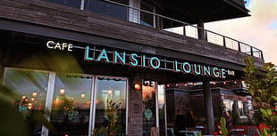 'Lansio Lounge' signage at Tenby's South Beach approved