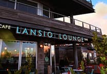 'Lansio Lounge' signage at Tenby's South Beach approved