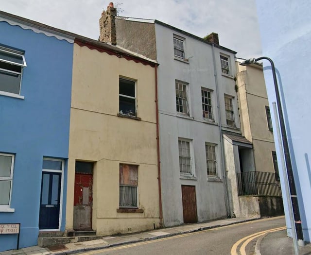 Carmarthenshire townhouse plan rejected over heritage concerns