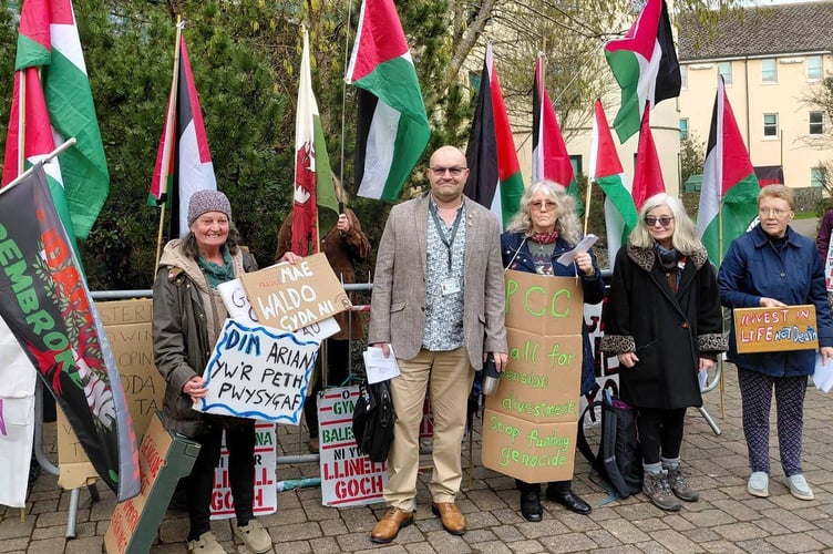 Cllr Billy Shaw with members of Solidarity with Palestine at County Hall, Haverfordwest. Picture: Cllr Billy Shaw.