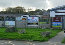 Bowls club battles Pembrokeshire Council over signs