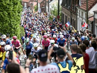 Applications open for Tour de France volunteer roles in Wales