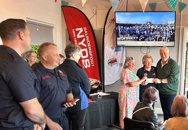 Recently, the New Year’s Day Swim Committee met at Saundersfoot Sailing Club to present cheques totalling over £31,000 to local organisations and charities. 