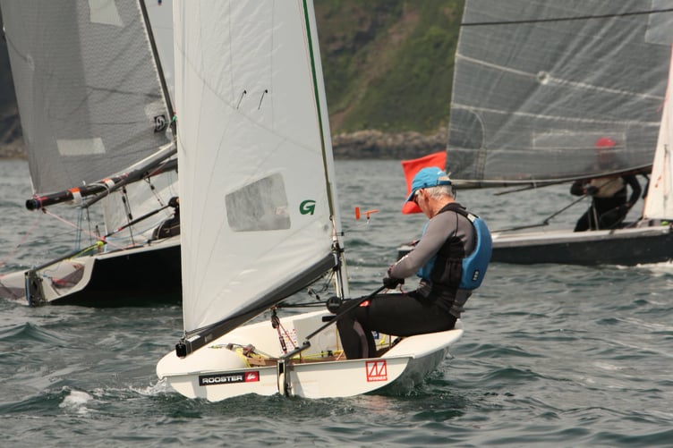 Racing at the the Dr White Cup
