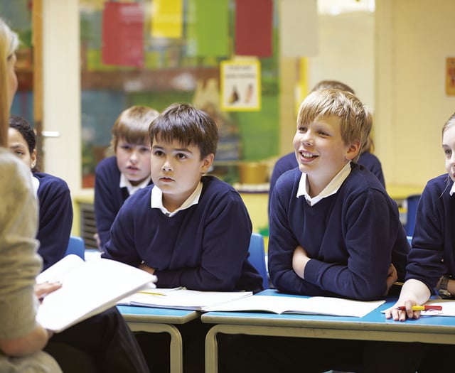 Plaid Cymru urged to fix Welsh schools' funding