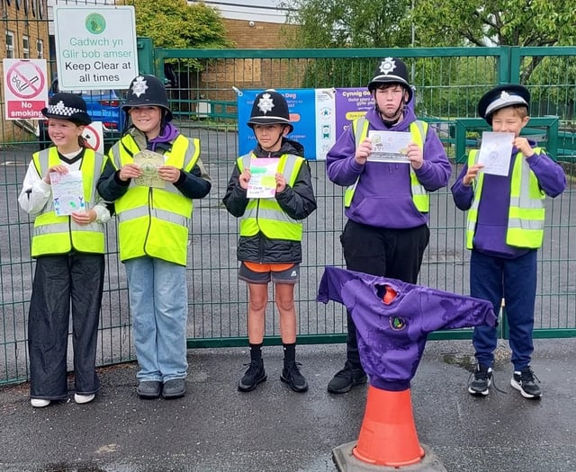 Pembrokeshire policing team tackles School parking dangers