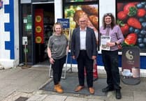 Senedd Member addresses independent retailer concerns in Tenby