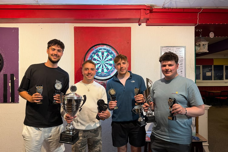 The Bowls Club Crown