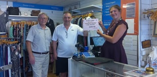 Tenby Freemasons raise £400 for cancer charity
