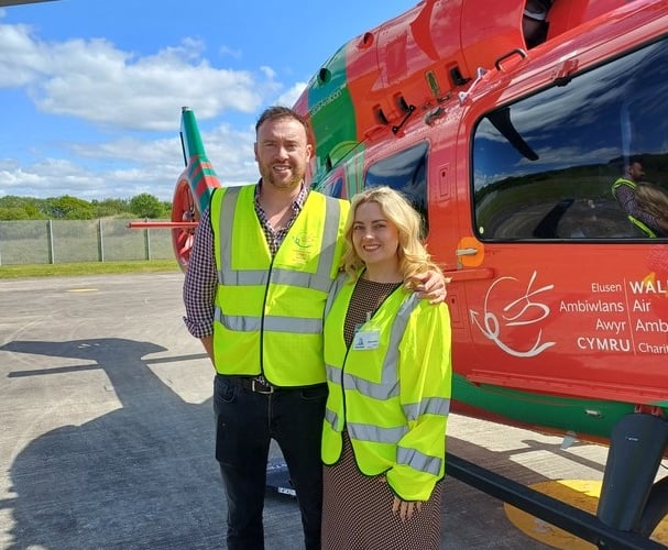 Alistair Bell and Beth Robart completed six ice-swimming races in Finland to raise £2,175 for the Wales Air Ambulance charity, facing temperatures as low as -0.5°C.