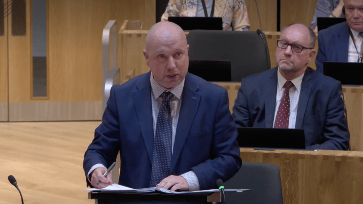 New health minister sets out bold plans for NHS Wales