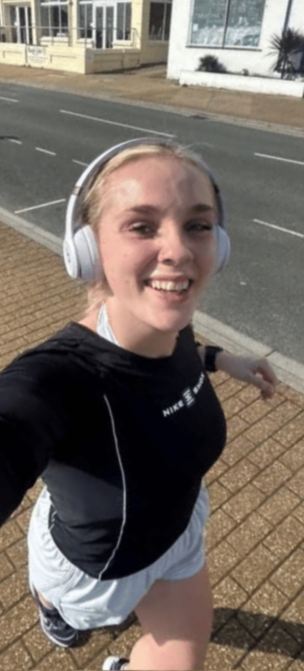 Molly Siswick, running