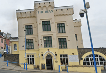 Saundersfoot's Hean Castle Inn closing: Family shares heartfelt farewell