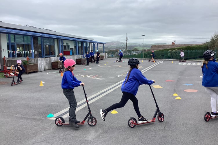Ysgol Glannau Gwaun celebrates prestigious Gold Active Travel award