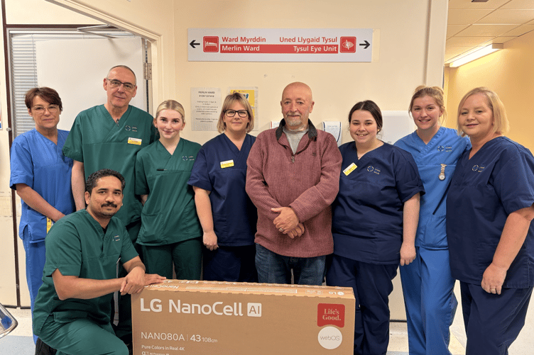 A fundraising event South Caravan Park in Tavernspite funded the purchase of five smart TVs and mirrors for head and neck cancer patients at Glangwili Hospital.