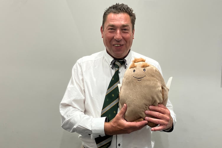 Best Endeavour - Mike Anthony with Spuddie.