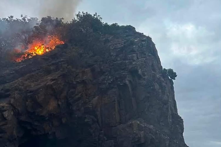 saundersfoot beach fire