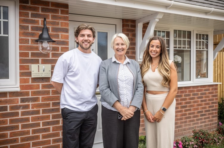 The Welsh Government has announced the extension of three housing support schemes,
