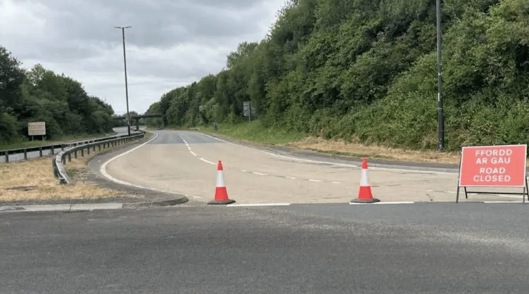 Dyfed-Powys Police is investigating a six-vehicle road traffic collision, which occurred on the A40