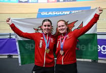 Wales shines at commonwealth games: morris and finucane win cycling golds