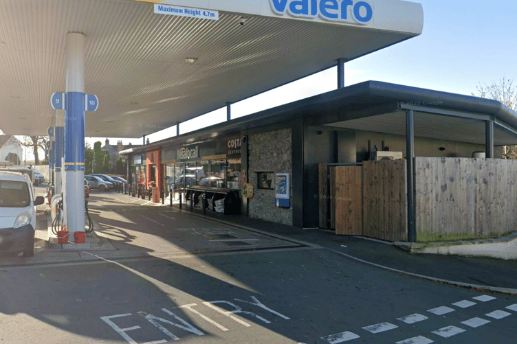 Ascona Green Garage in Pembroke