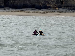Tenby RNLI Rescues Stranded Paddleboarders